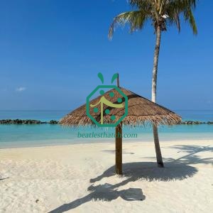 Banglo Atas Air Resort Pantai Bumbung Jerami Plastik