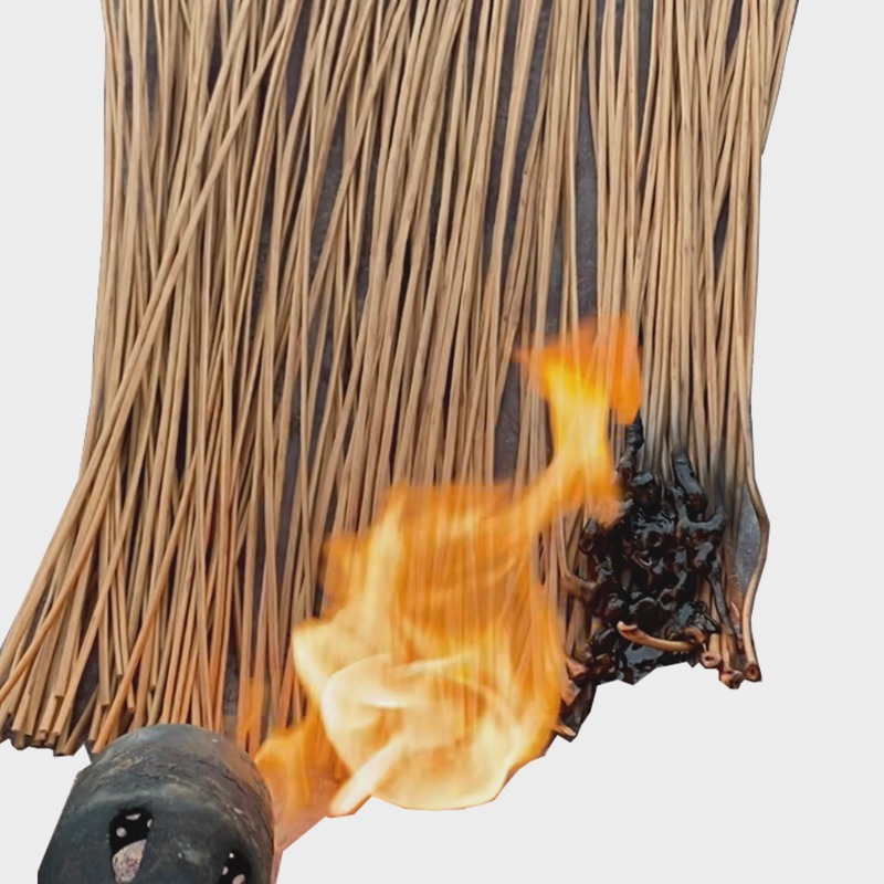 Ujian Kalis Api untuk Bumbung Jerami Buluh Tiruan dari Pengilang China