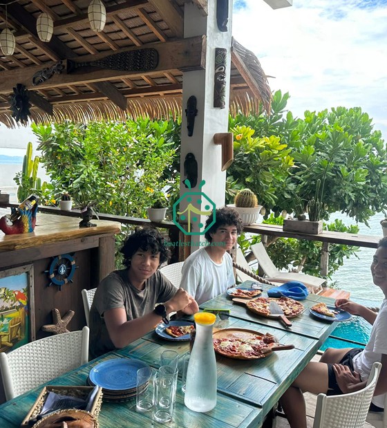Bumbung Daun Pokok Palma Palsu untuk Puerto Galera di Pulau Mindoro
