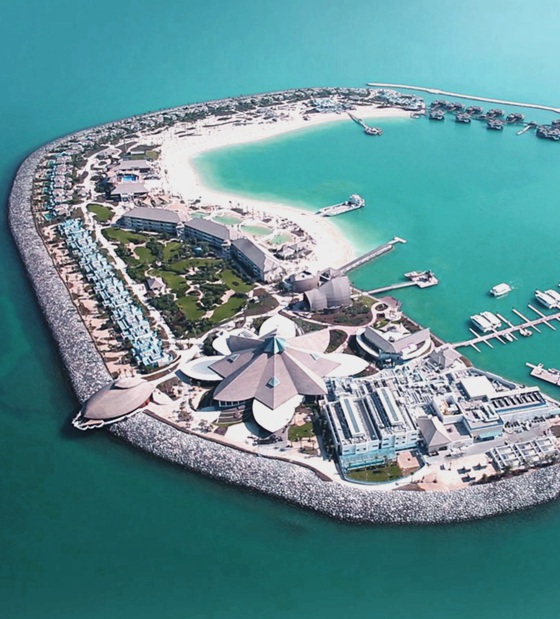 Beatles Co. Mendapat Kontrak untuk Membekalkan Bumbung Jerami Sintetik untuk Anantara Banana Resorts Qatar